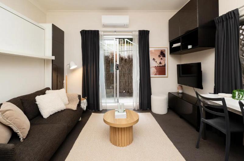 Best Location At Bondi Beach, On The Beach! Apartman Sydney Kültér fotó